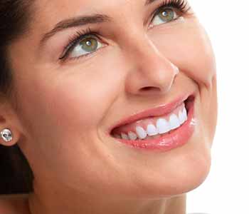 Cosmetic teeth whitening from AZ Dental Wellness of Scottsdale gives patients bright, dazzling smiles