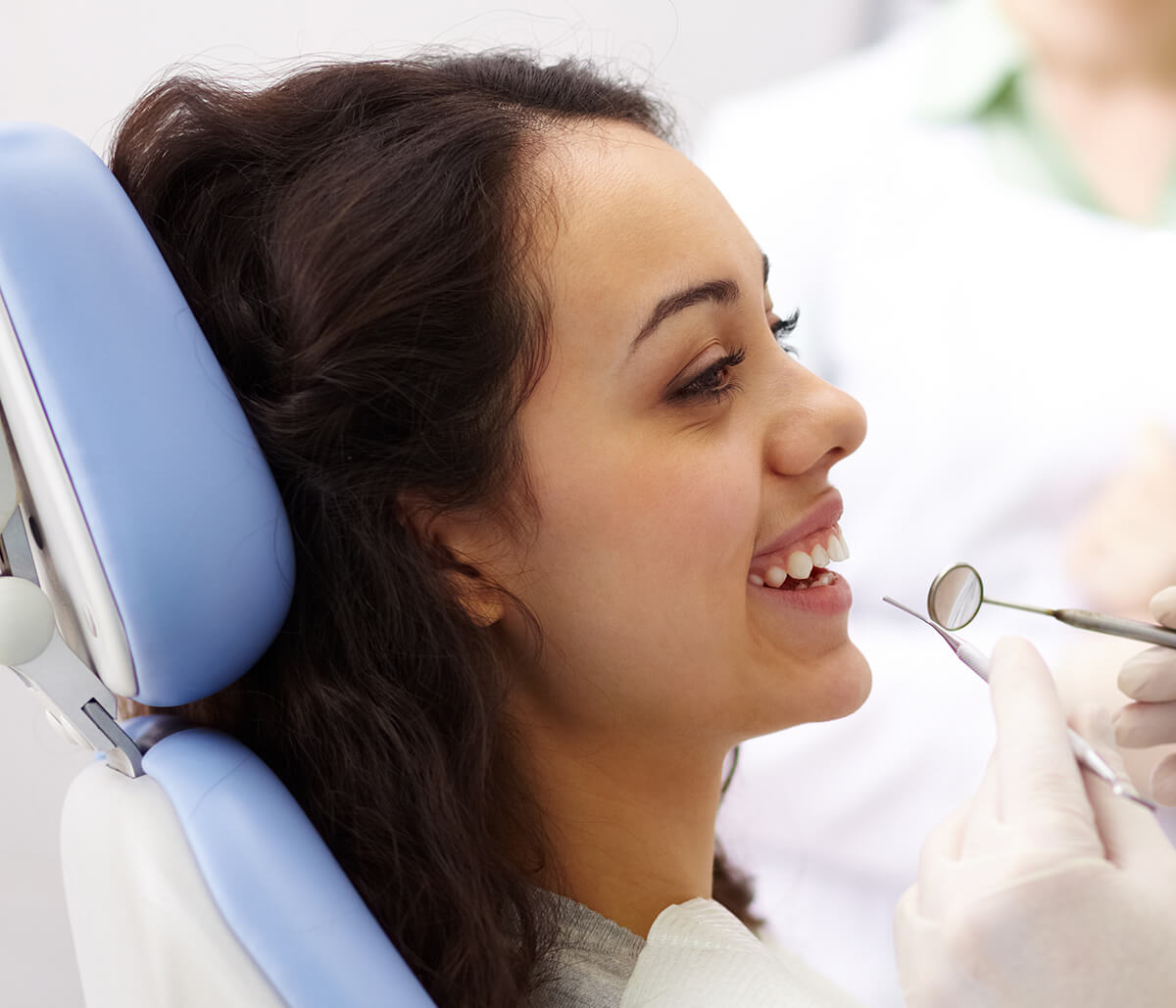 Visit Scottsdale, AZ Area Dentist for More Information Regarding Full and Partial Dentures